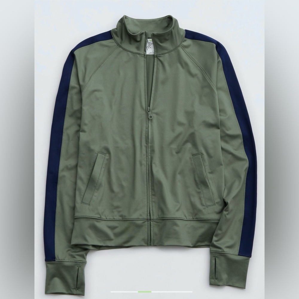 OFFLINE By Aerie Women’s Fastrack Activewear Jacket Color Olive Fun Size M